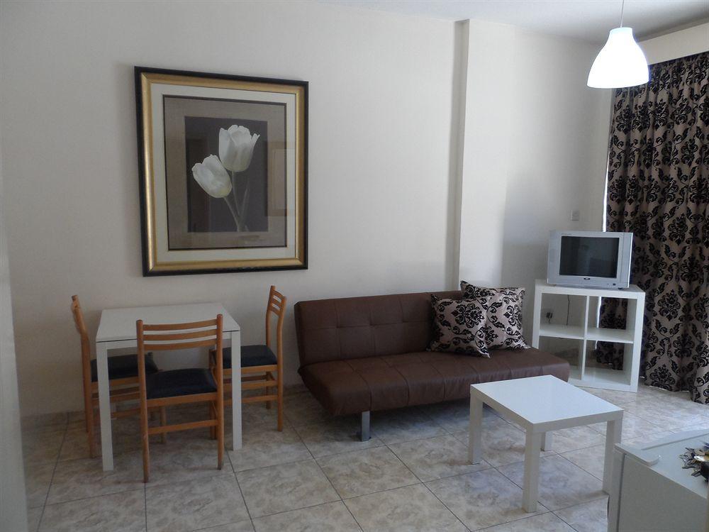 Geotanya Apartments 利马索尔 外观 照片