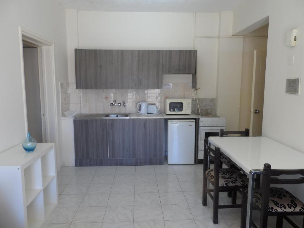 Geotanya Apartments 利马索尔 外观 照片